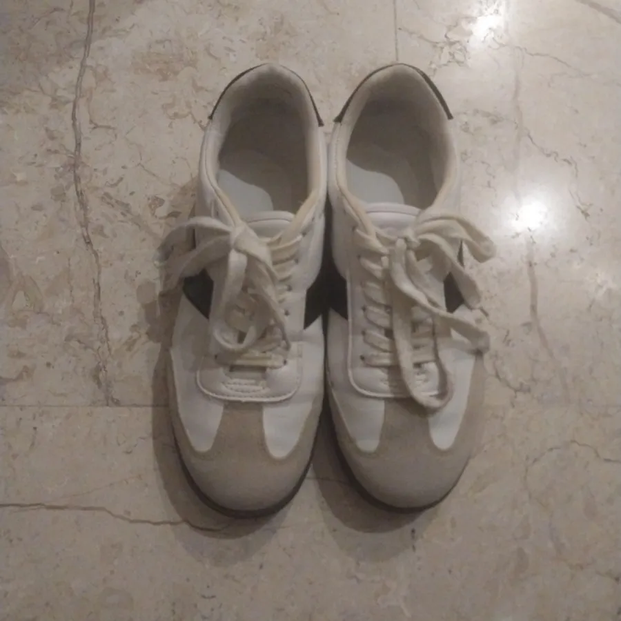 کتانی زنانه