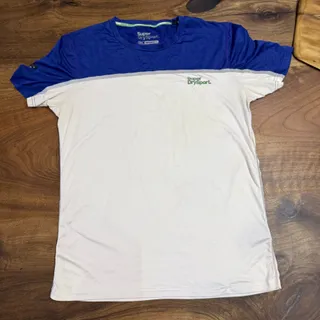 چند عدد تاپ و تیشرت