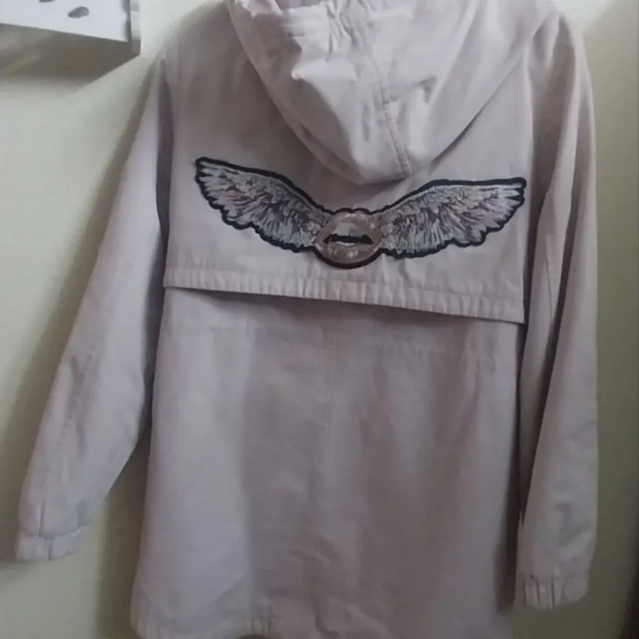 کاپشن کلاهدار صورتی روشن