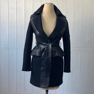 پالتو و وست