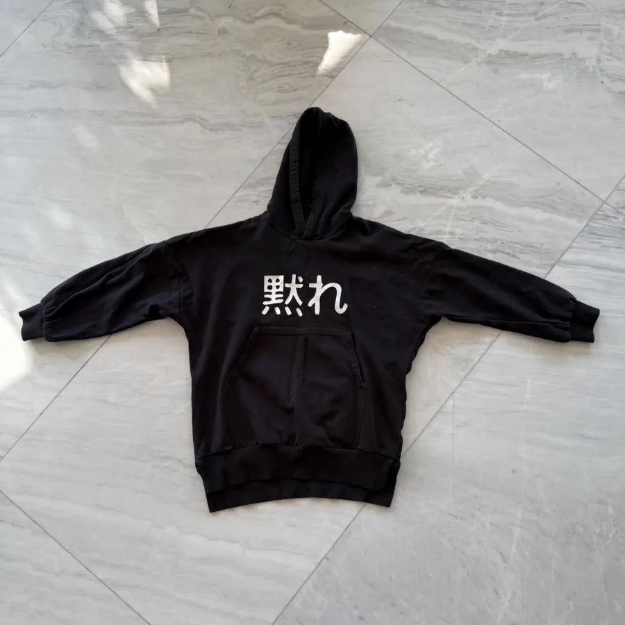 هودی مشکی توکرکی