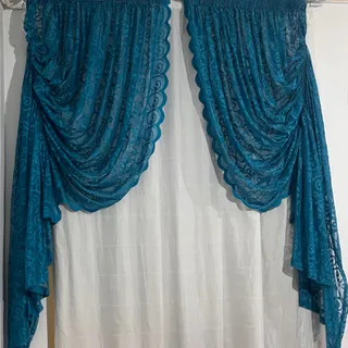 کنار پرده توری