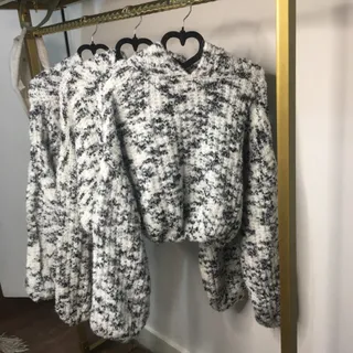 هودی کوتاه خال خالی