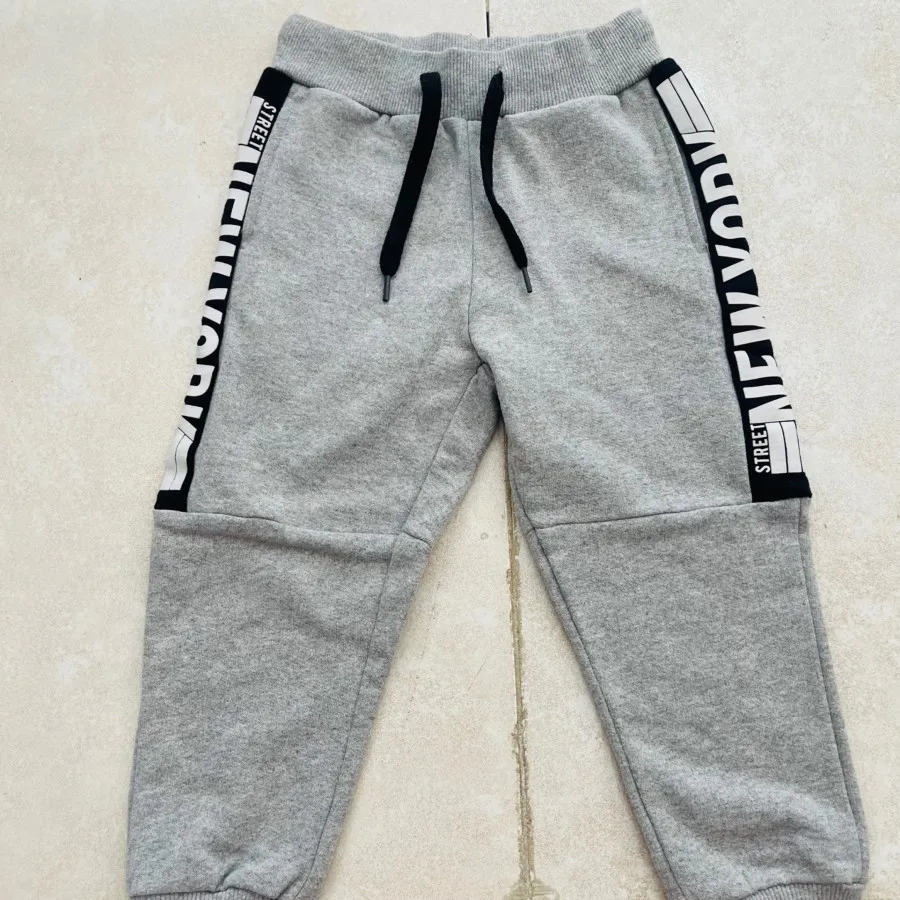 شلوار ورزشی