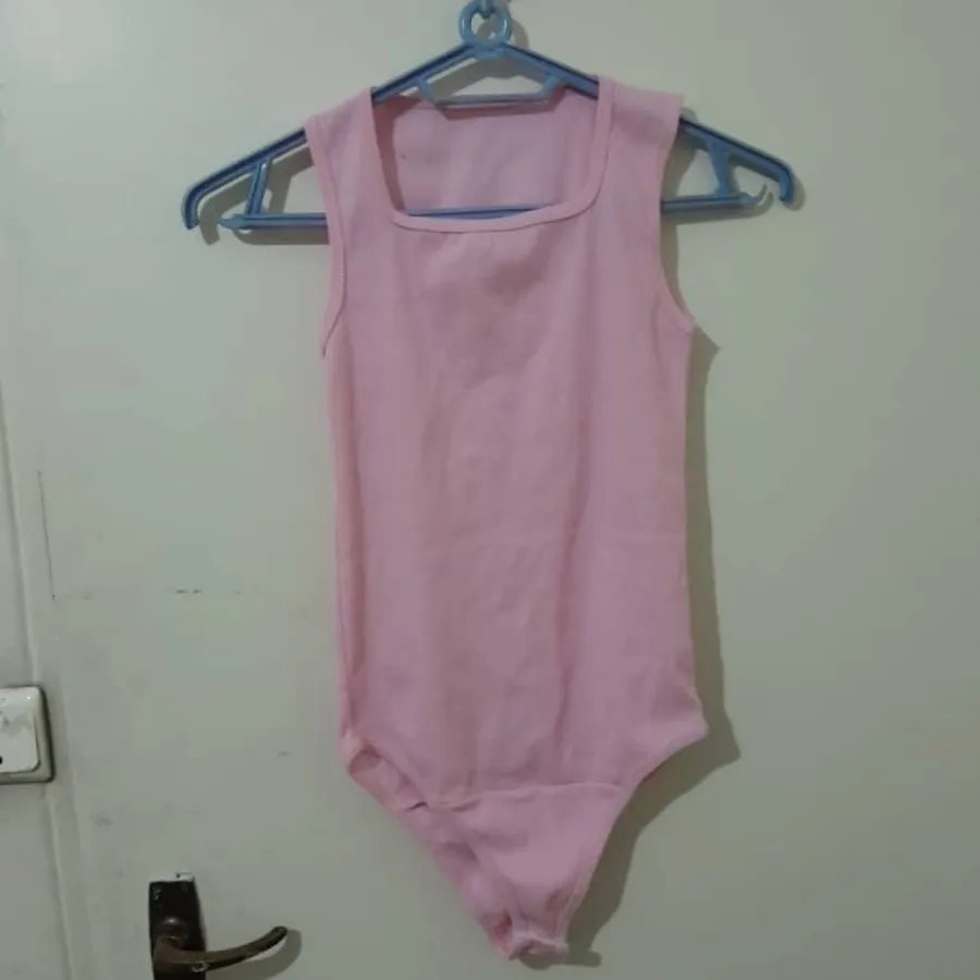 بادی دگمه دار