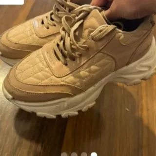 کتانی ورزشی زنانه