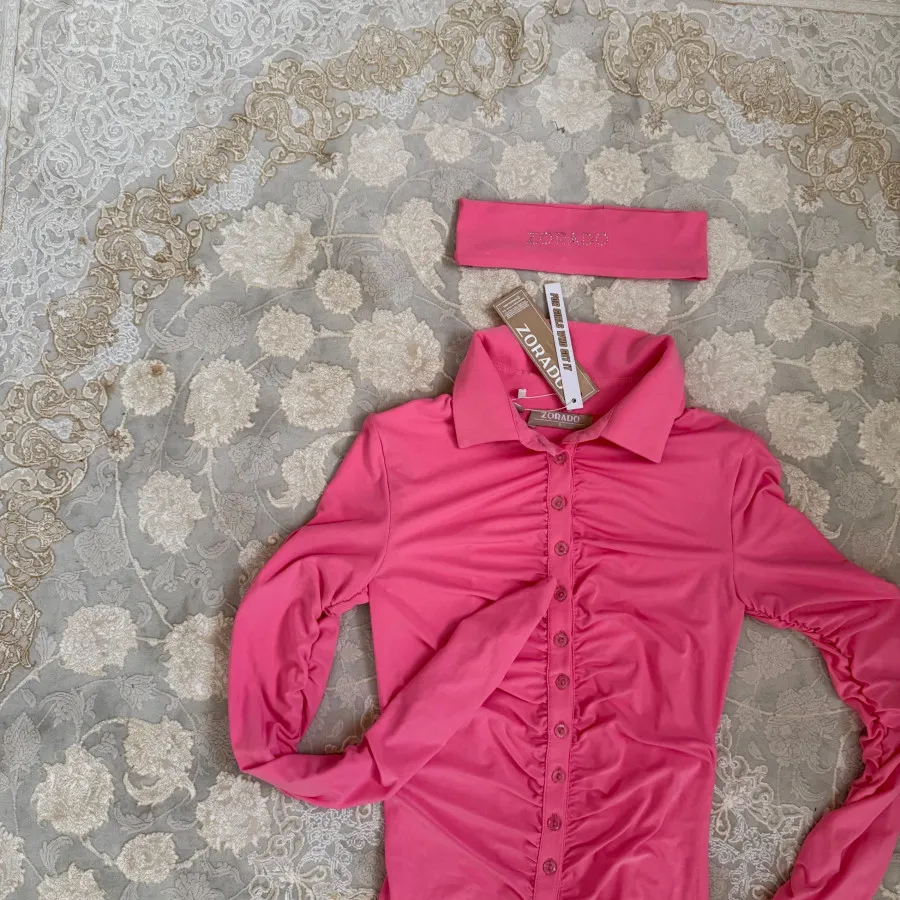 پیراهن صورتی