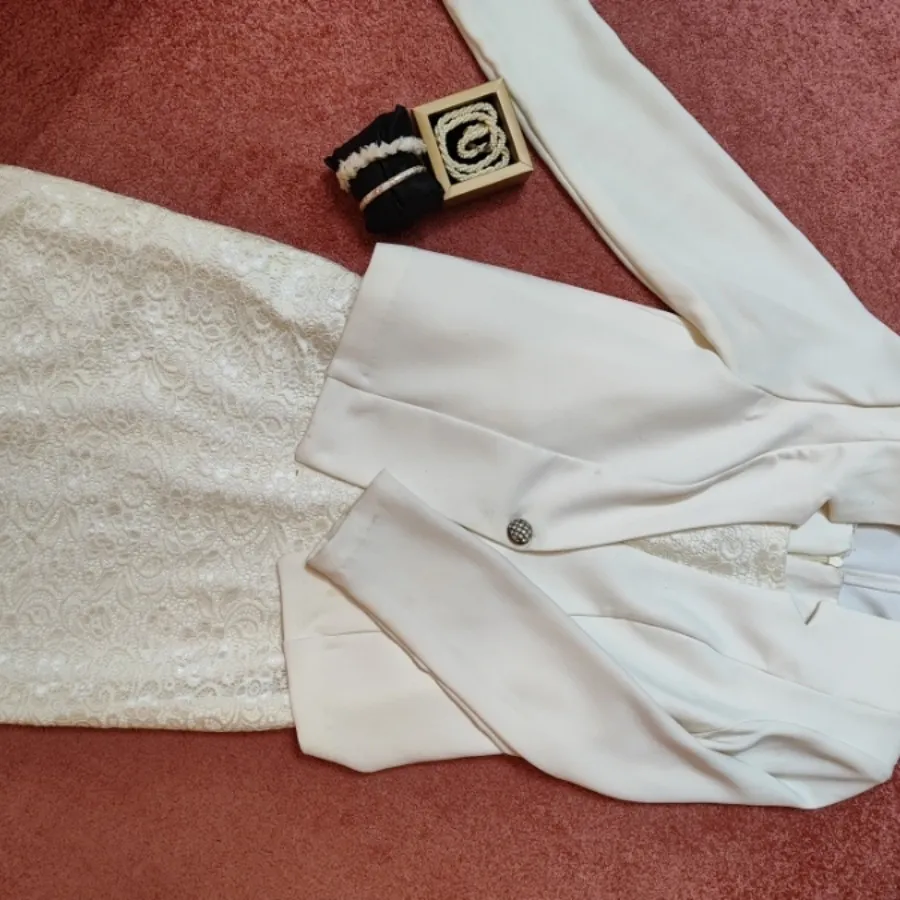 سارافون و کت مجلسی