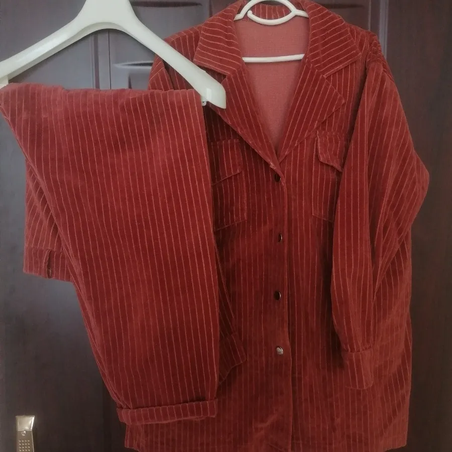 کت و شلوار مخمل ضخیم