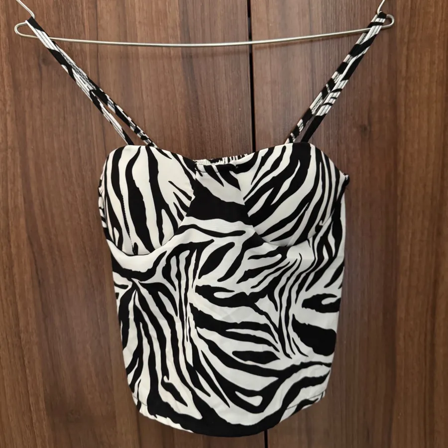 تاپ نیم تنه گور خری free