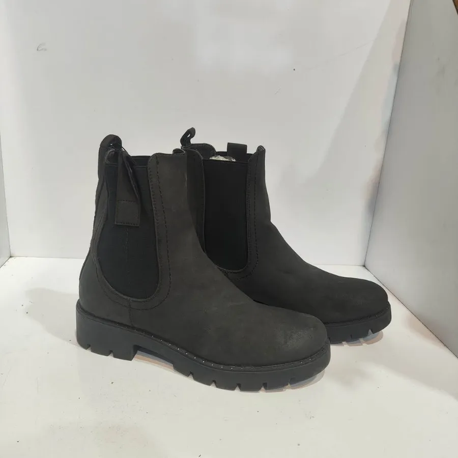 بوت زنانه اورجینال