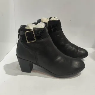 بوت زنانه اورجینال