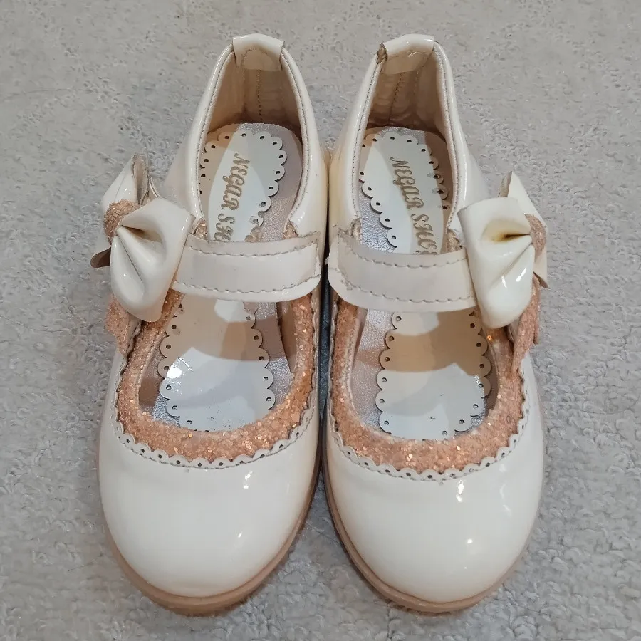 کفش دخترونه ورنی