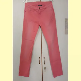 شلوار جین صورتی اسمارا