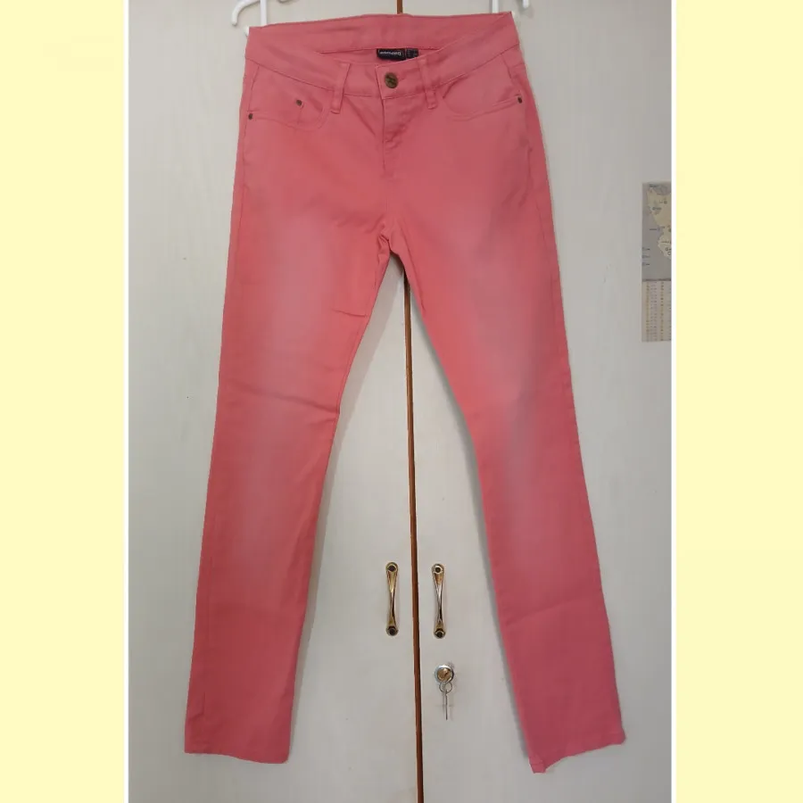 شلوار جین صورتی اسمارا