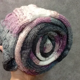 شال گردن زنجیره ای