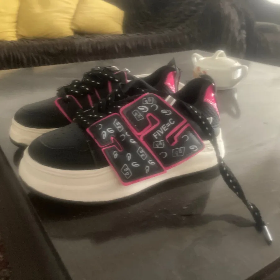 کتونی اسپرت