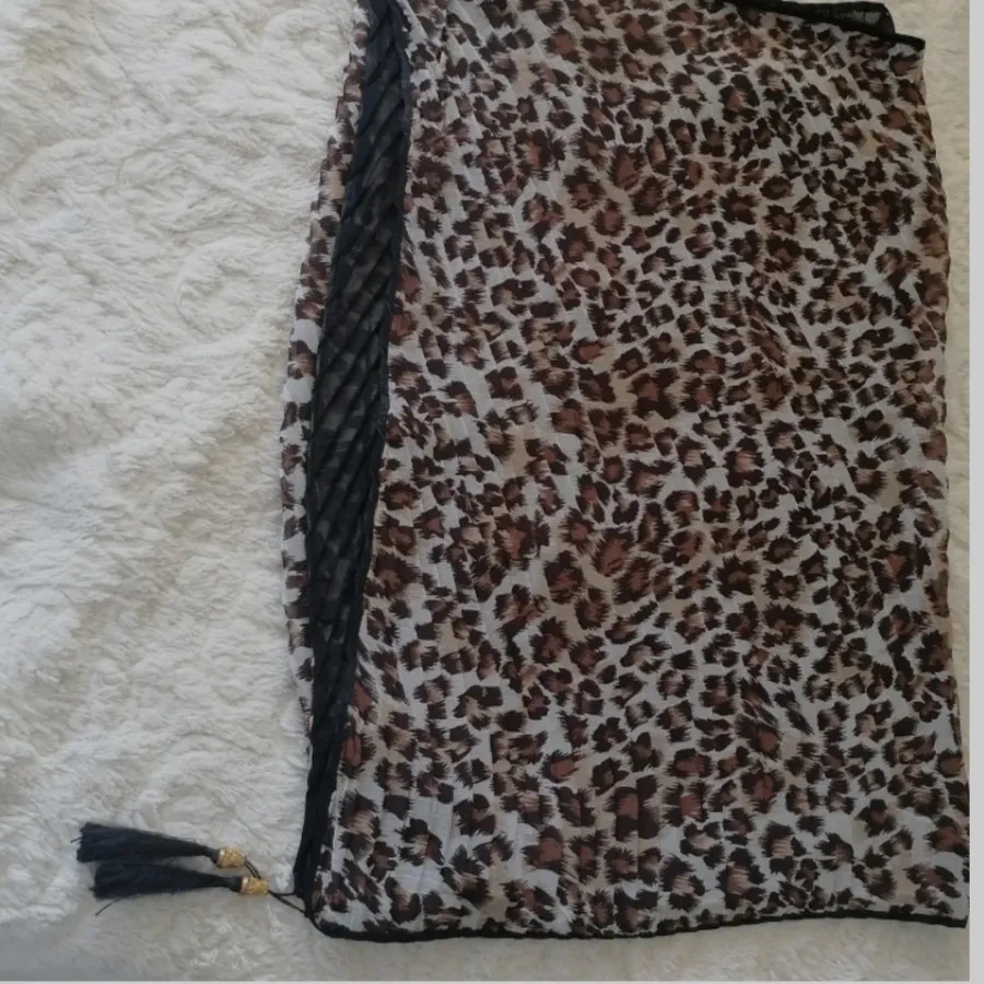 شال حریر پلنگی