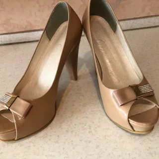 کفش نسکافه ای