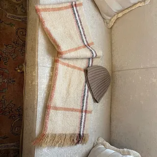 شال و کلاه پشمی