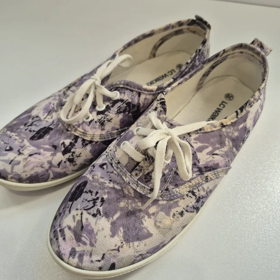 کفش راحتی برند السی واکی