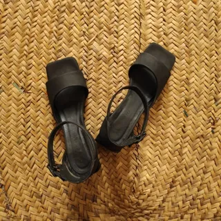 کفش خاص پاشنه