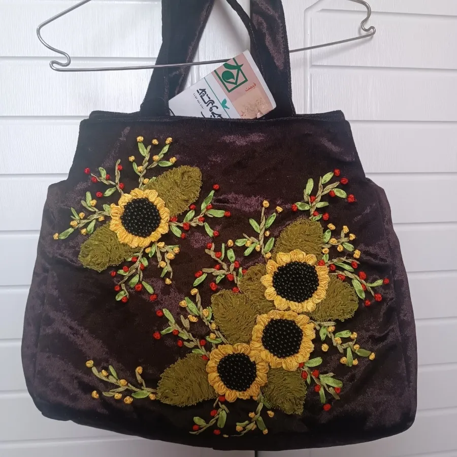 کیف سنتی مخمل قهوه‌ای