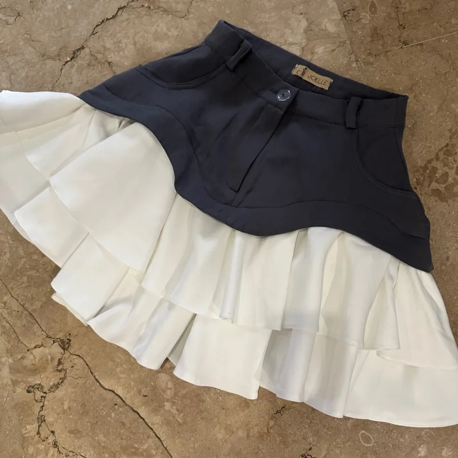 دامن عروسکی