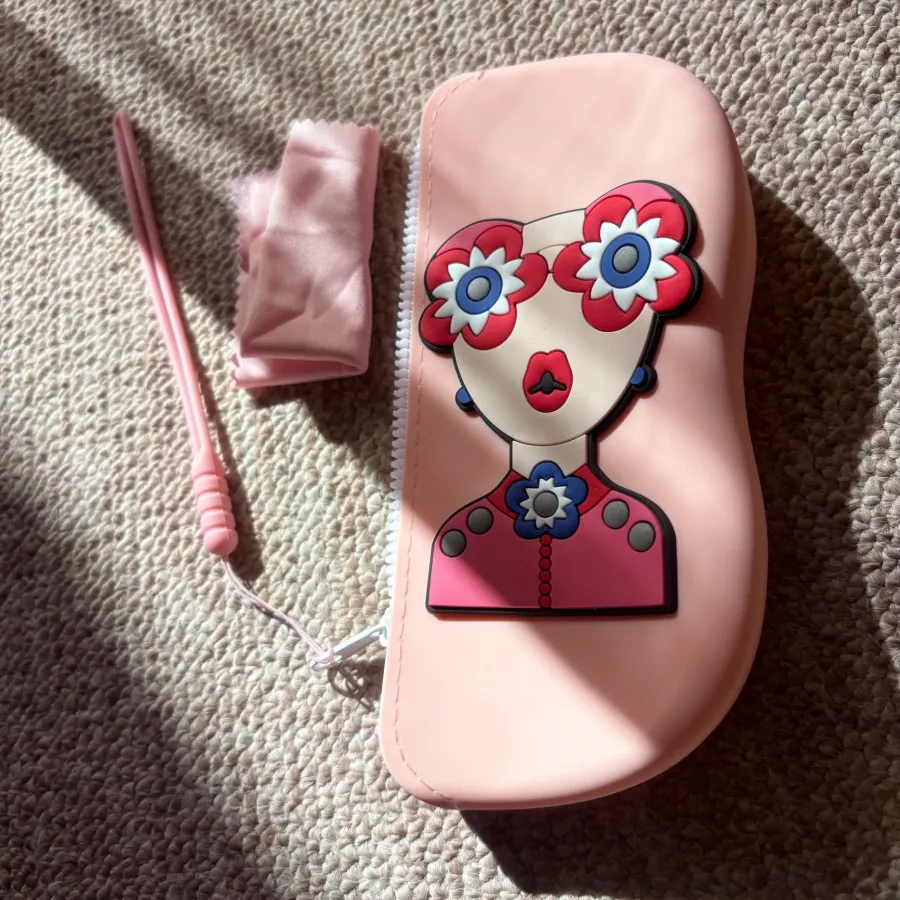 جا عینکی سیلیکونی