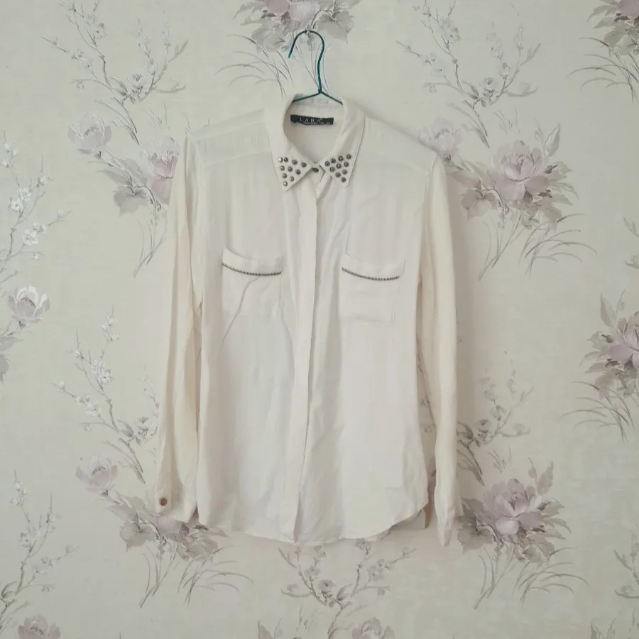 شومیز سفید لارا