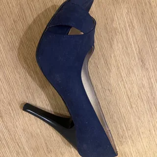 کفش سورمه ابی