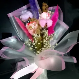 دسته گل مصنوعی