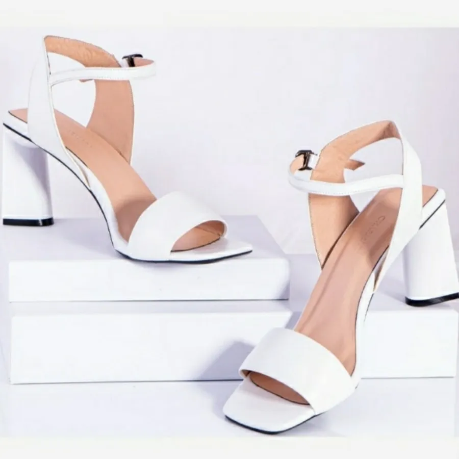 کفش مجلسی پاشنه دار