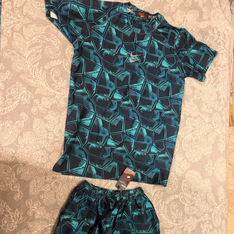 ست ورزشی نایکی