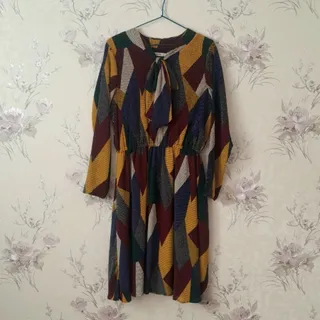 پیراهن رنگارنگ