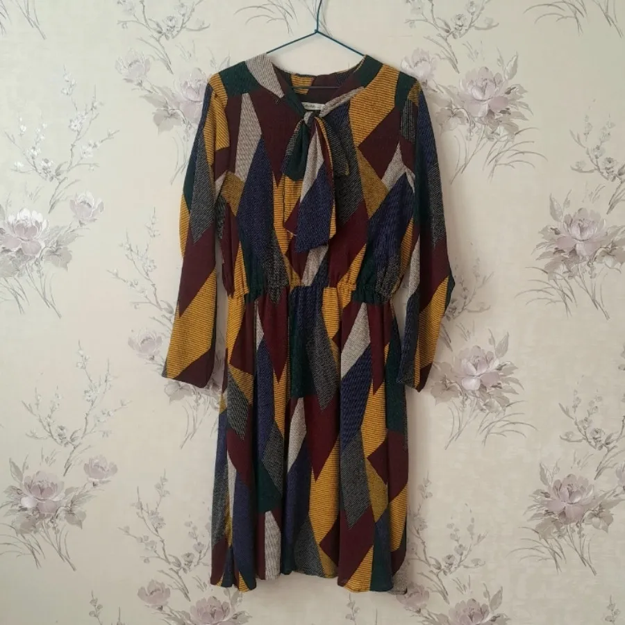 پیراهن رنگارنگ