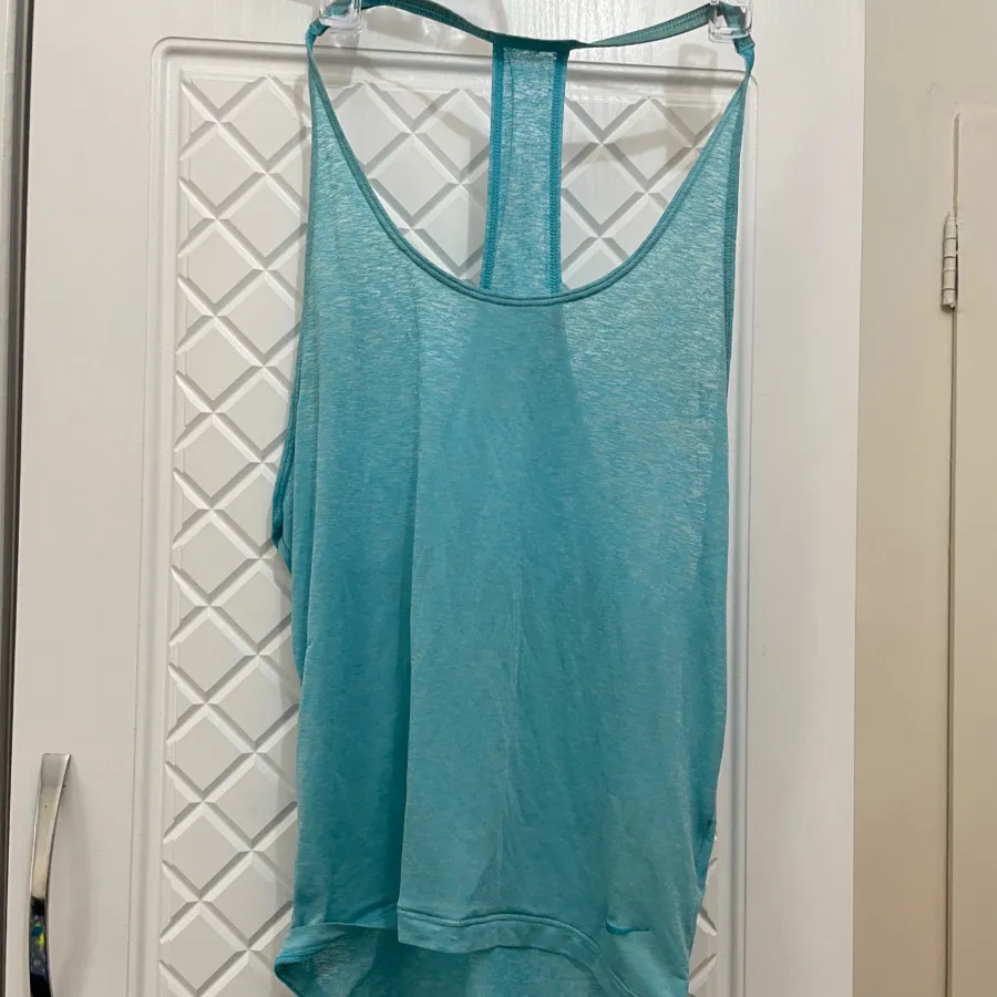 تاپ ورزشی ریباک