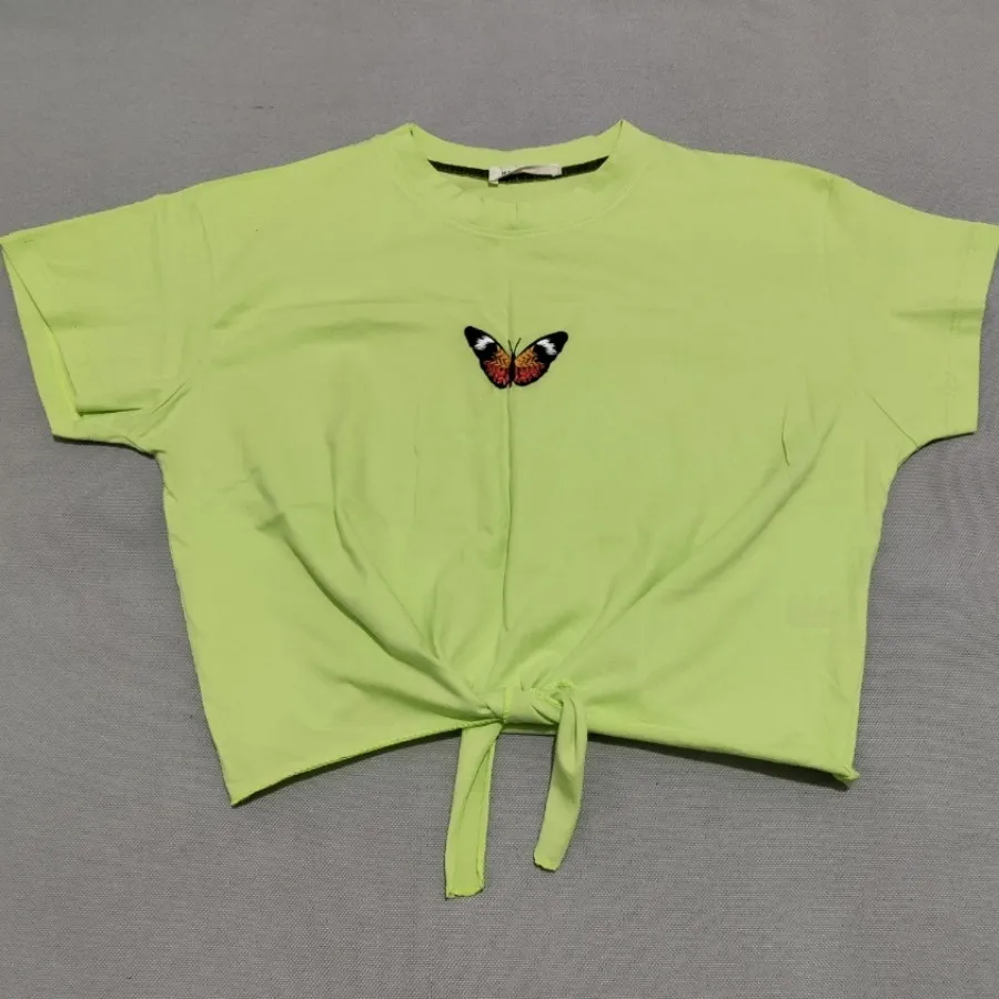 تیشرت کراپ گره ای