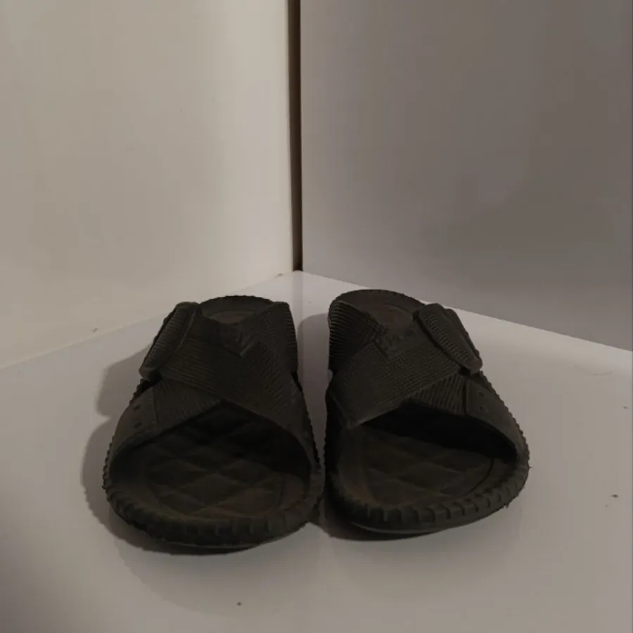 دمپایی مردونه