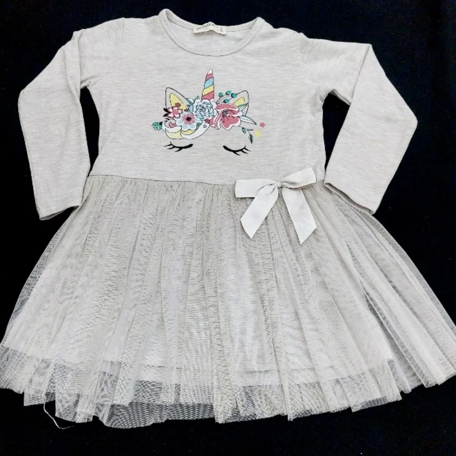 پیراهن دخترانه