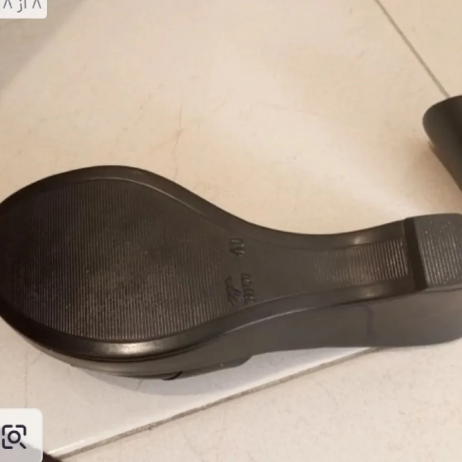 صندل مشکی چرم سایز 40