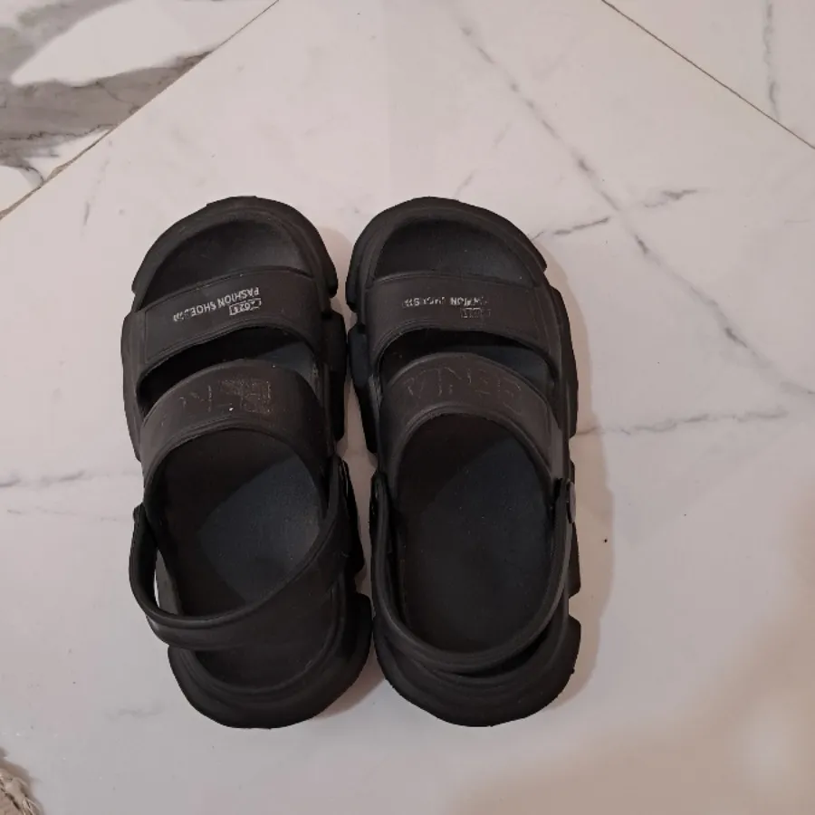 صندل پسرونه