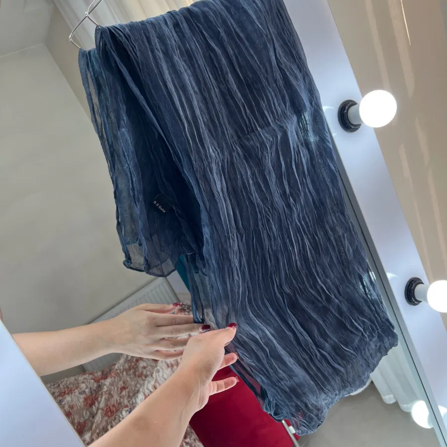 شال سرمه ای گازوییلی