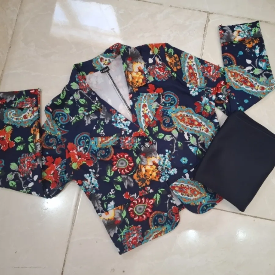 کراپ کت و دامن