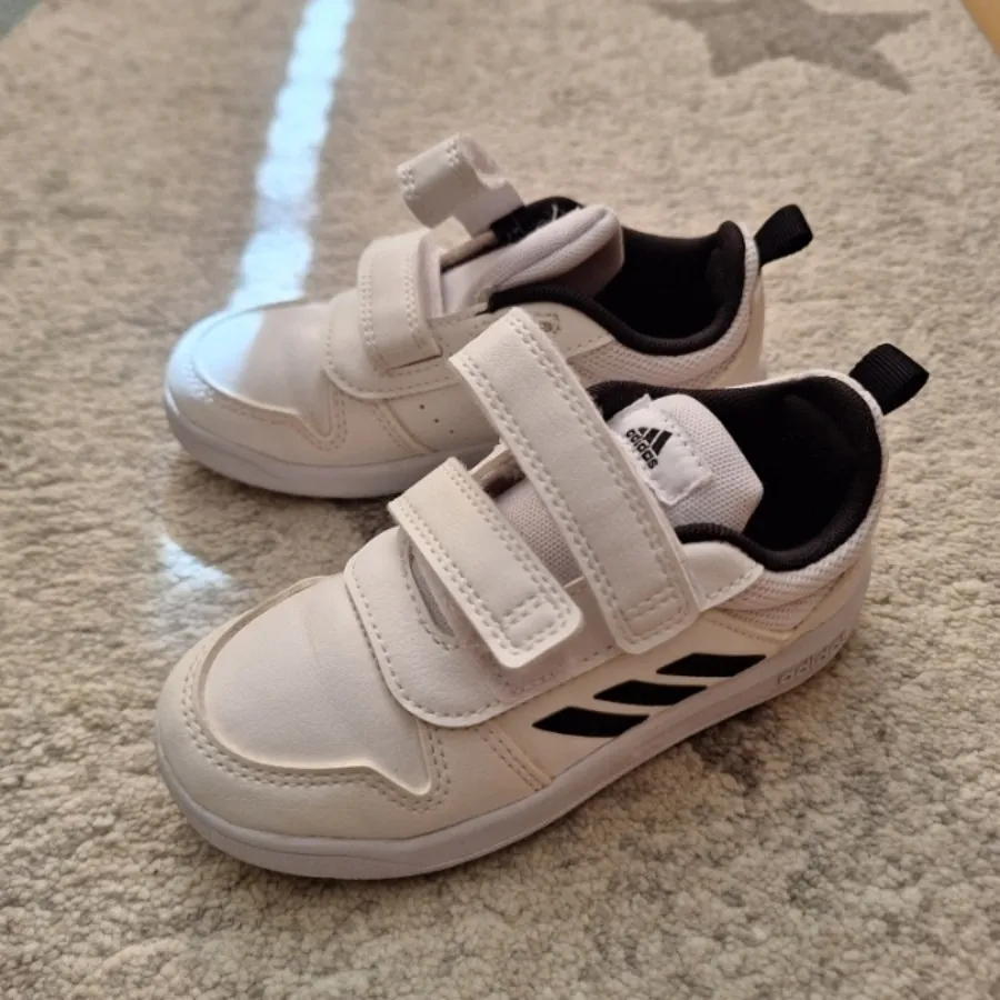 کفش آدیداس