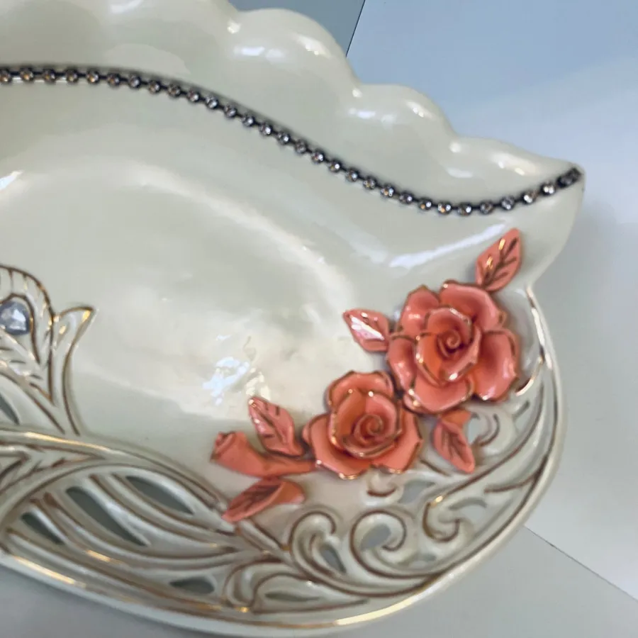 شیرینی خوری