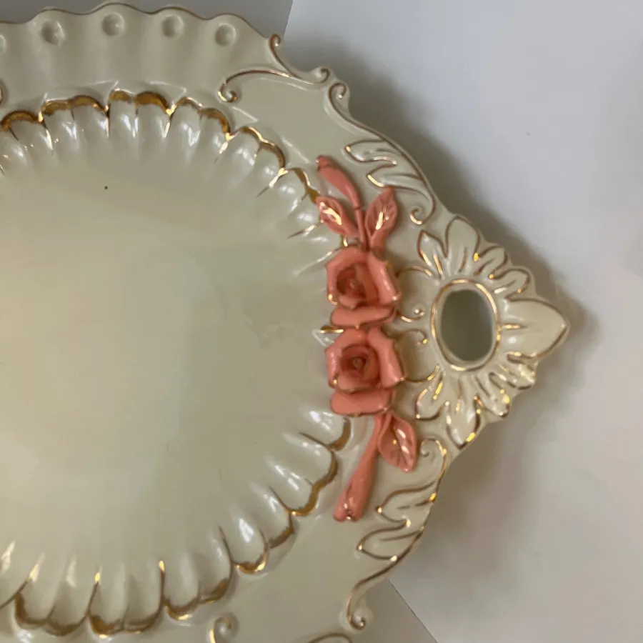 شیرینی خوری