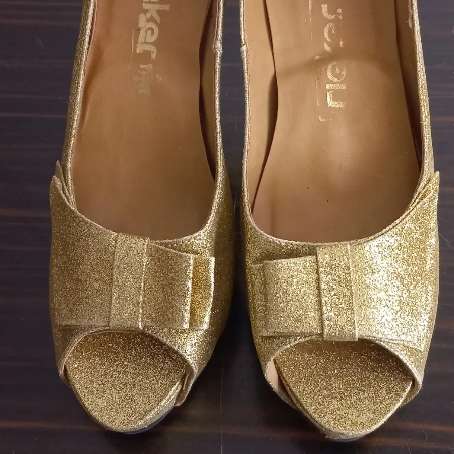 کفش مجلسی طلایی