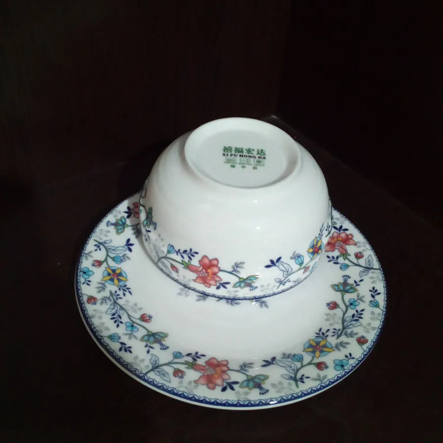 بشقاب و پیاله