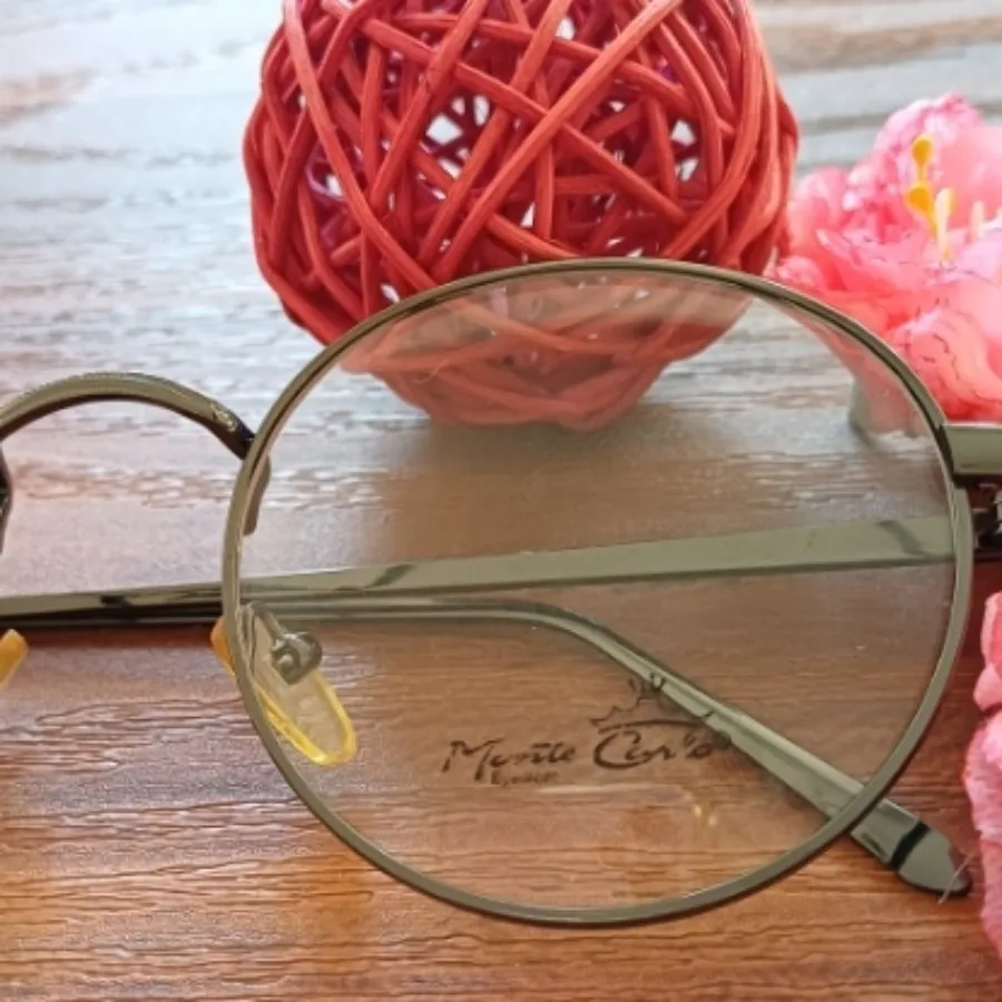 فریم عینک طبی گرد